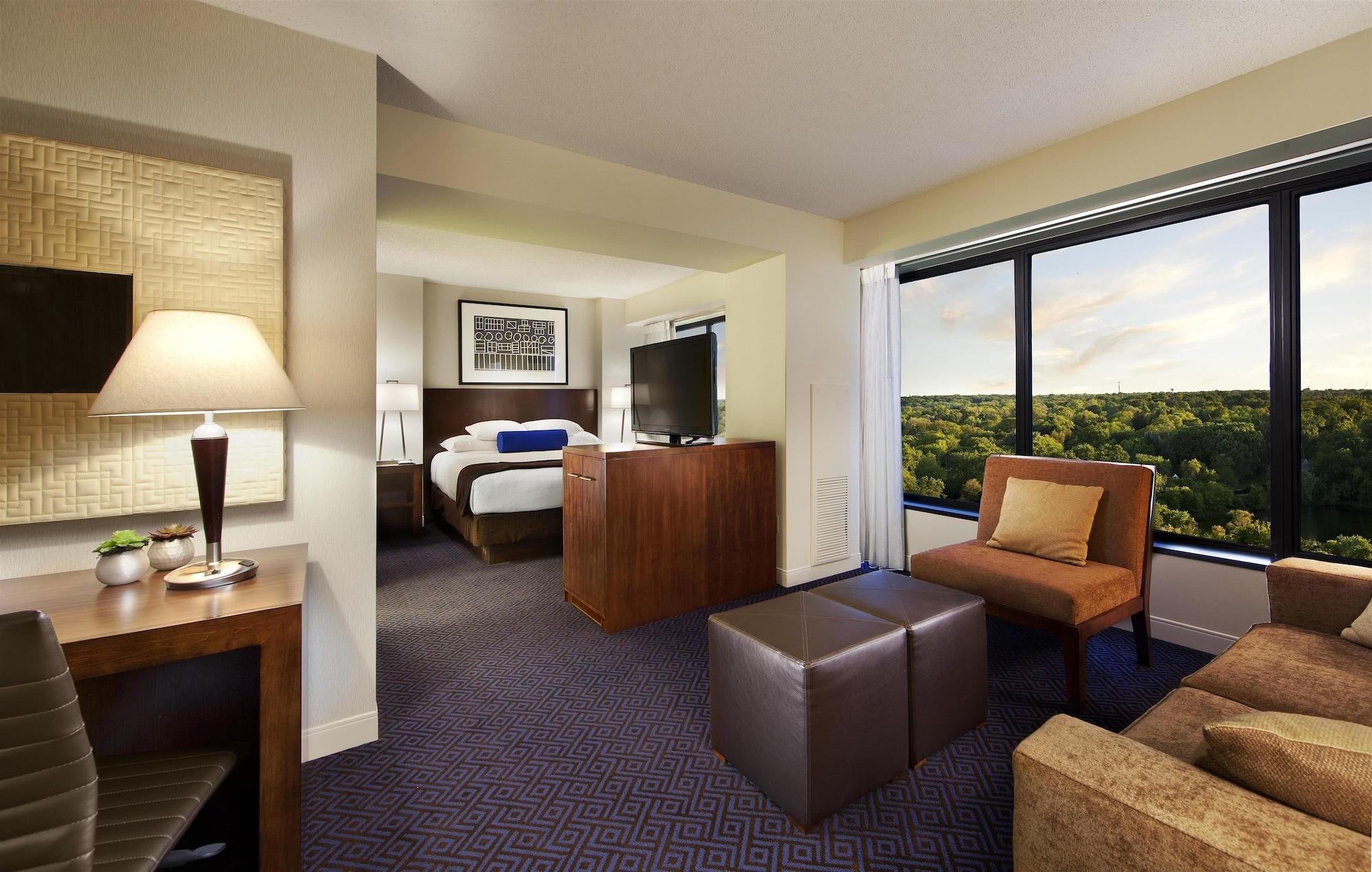 Hyatt Regency Lisle Near Naperville Exterior photo